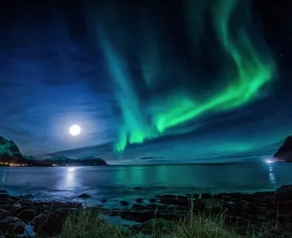 Фотообои СЕВЕРНОЕ СИЯНИЕ НОЧЬ ИСЛАНДИЯ ЗАЛИВ ЛУНА